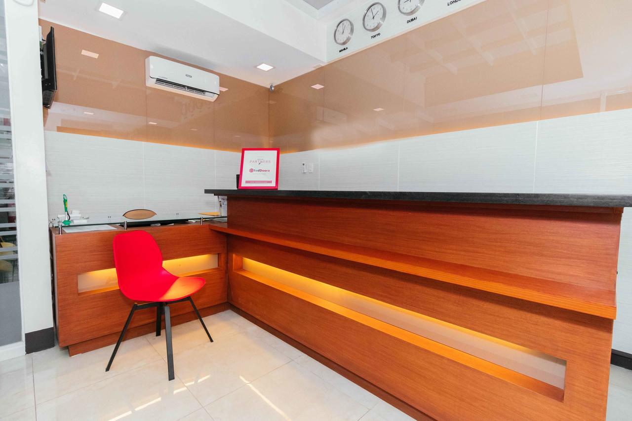 Reddoorz Premium @ Sampaloc Makati Ξενοδοχείο Μακάτι Εξωτερικό φωτογραφία