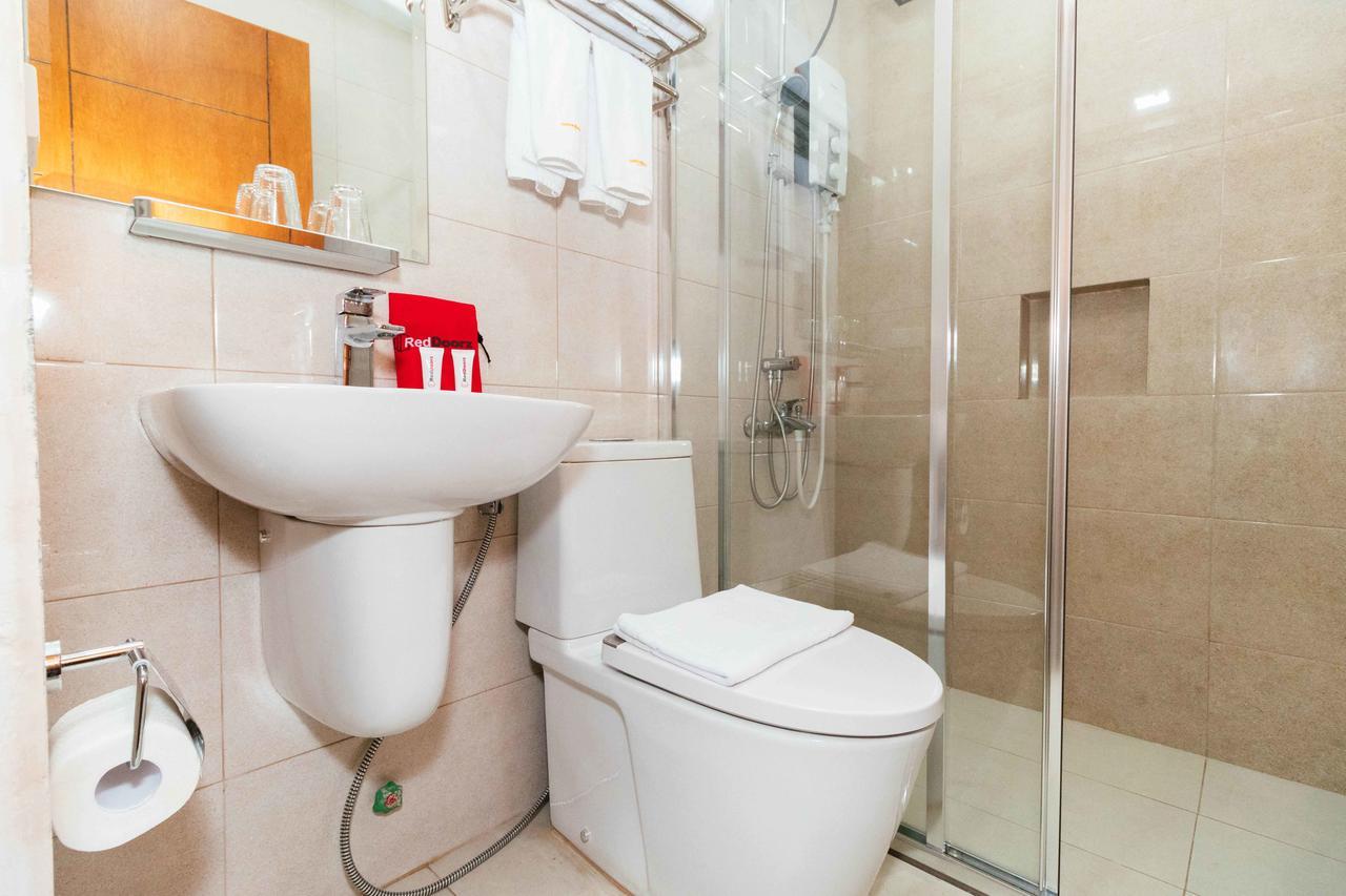 Reddoorz Premium @ Sampaloc Makati Ξενοδοχείο Μακάτι Εξωτερικό φωτογραφία