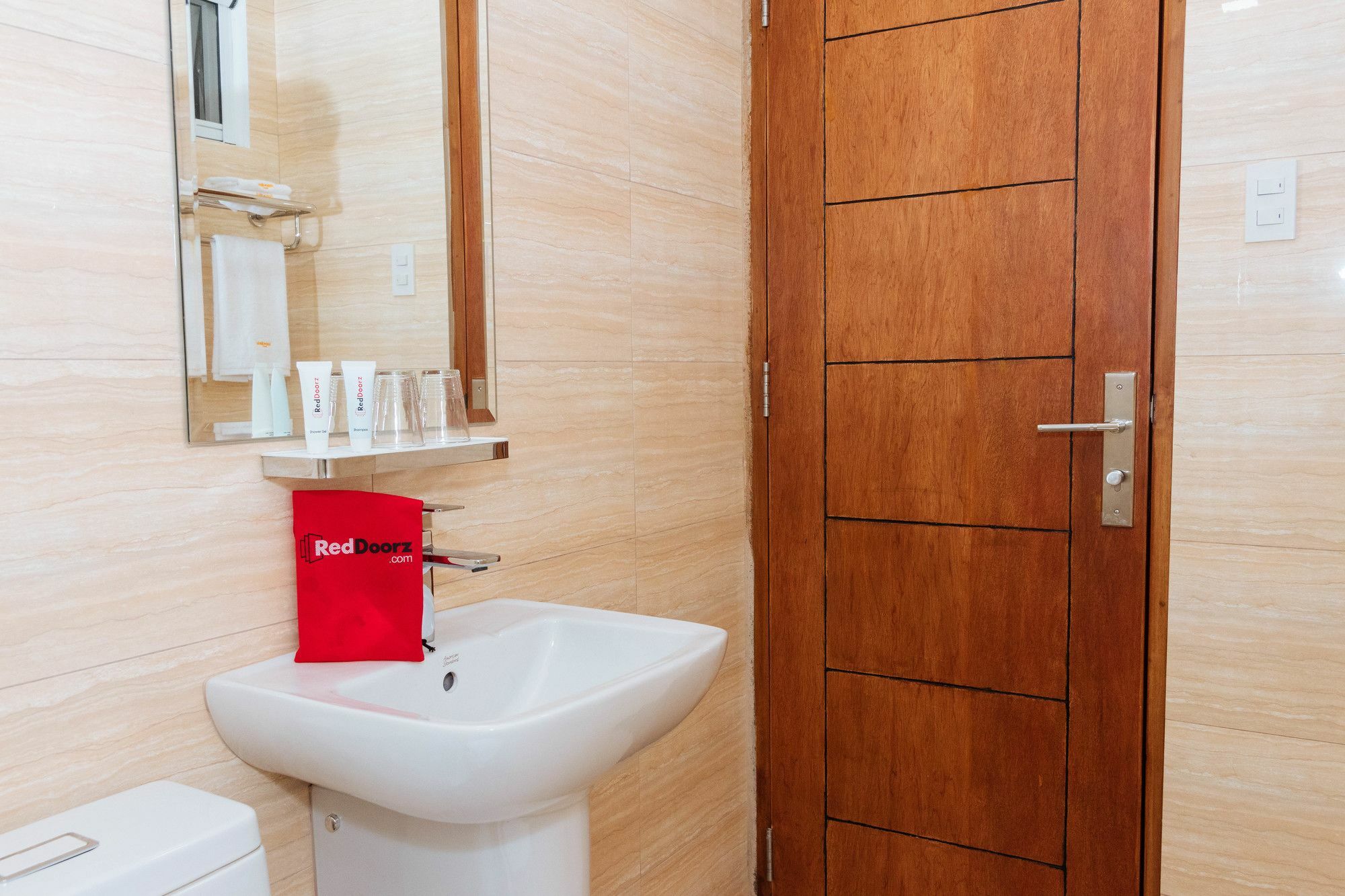 Reddoorz Premium @ Sampaloc Makati Ξενοδοχείο Μακάτι Εξωτερικό φωτογραφία