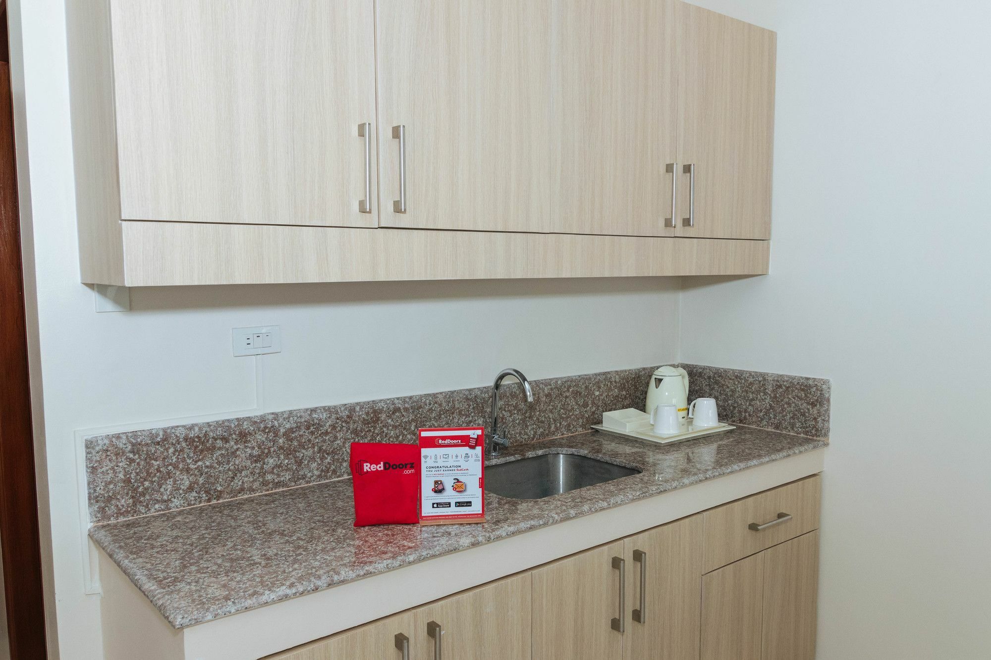 Reddoorz Premium @ Sampaloc Makati Ξενοδοχείο Μακάτι Εξωτερικό φωτογραφία